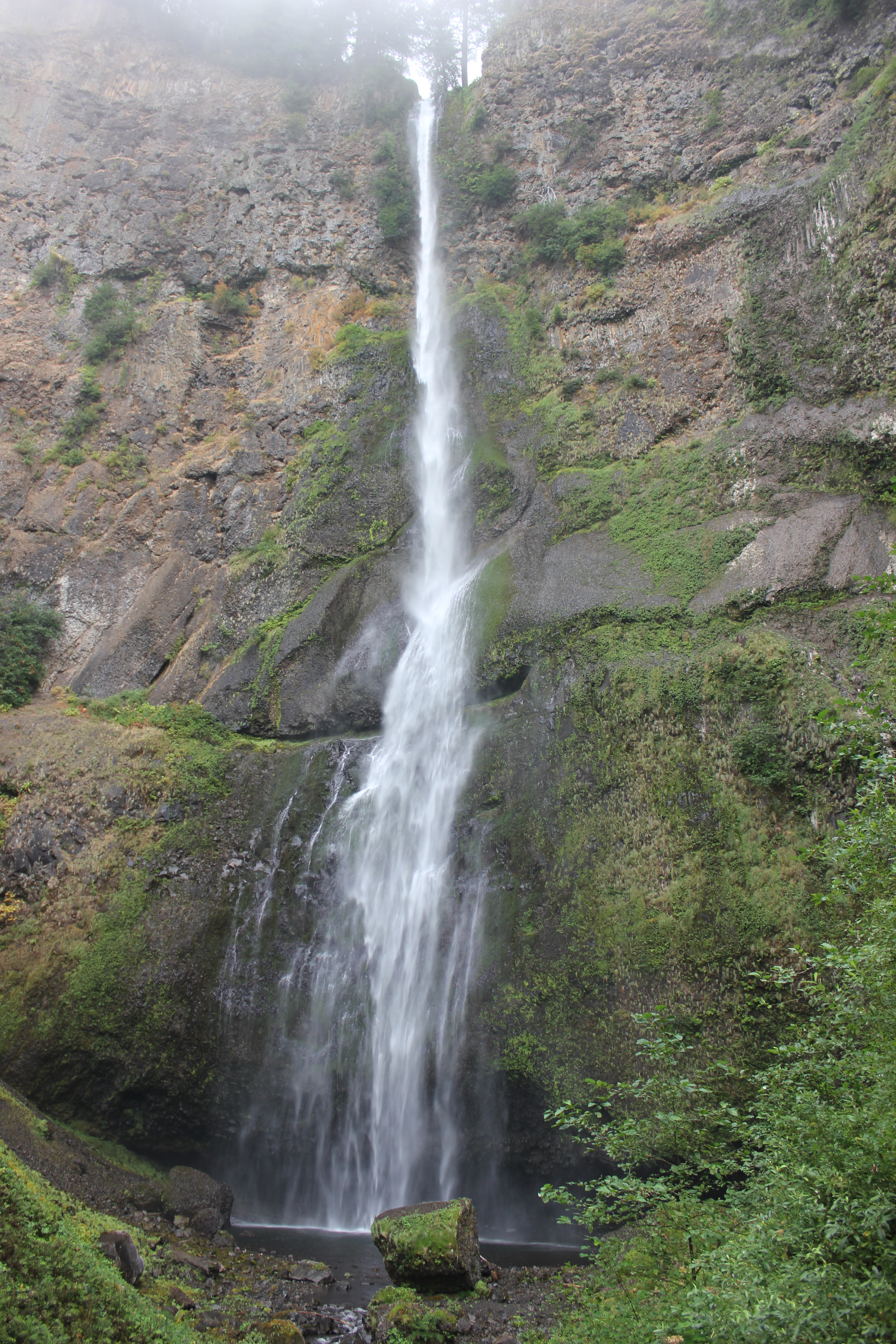 Portland: Cataratas Multnomah - Multnomah Falls | Secret World Trip Planner