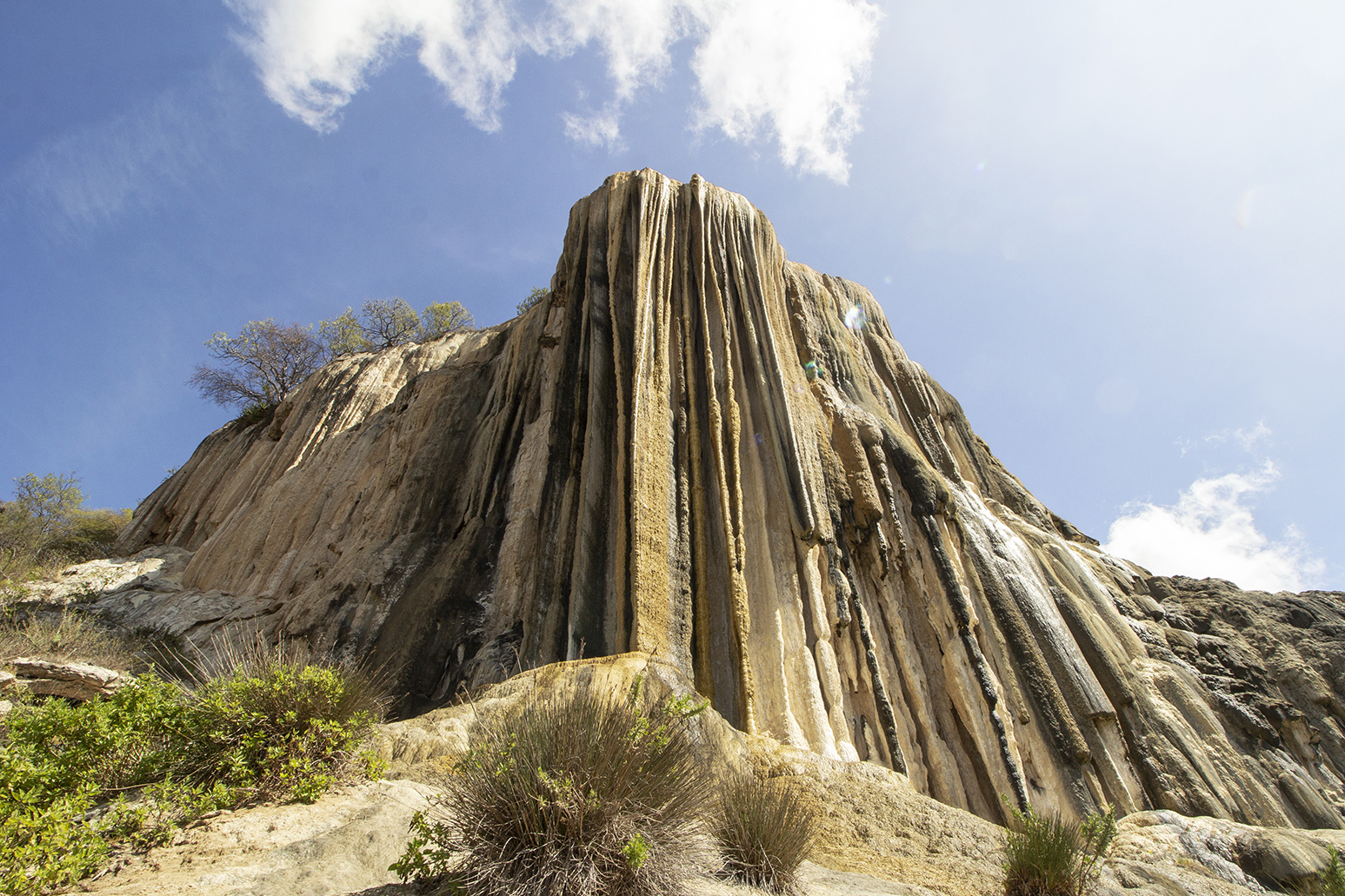 Hierve el Agua：瓦哈卡州的天然岩层 - Oaxaca | Secret World Trip Planner