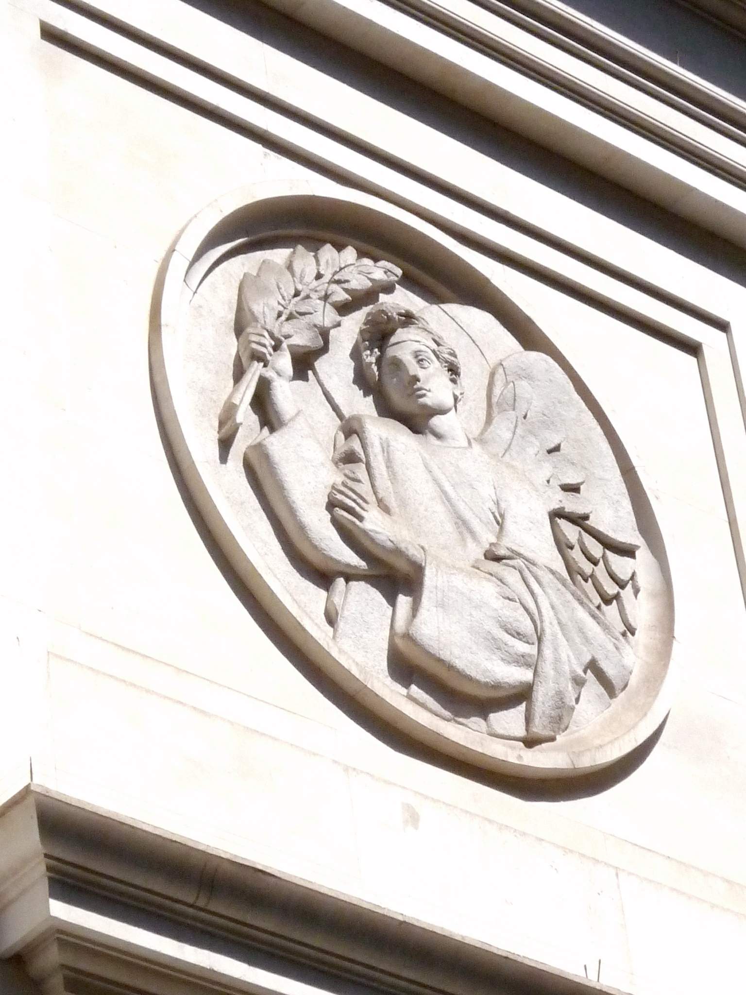 Barcellona eta ikusgarria Tibidabo Katedrala del Sagrat Cor - Sekretua Munduarekin - Barcellona | Secret World Trip Planner