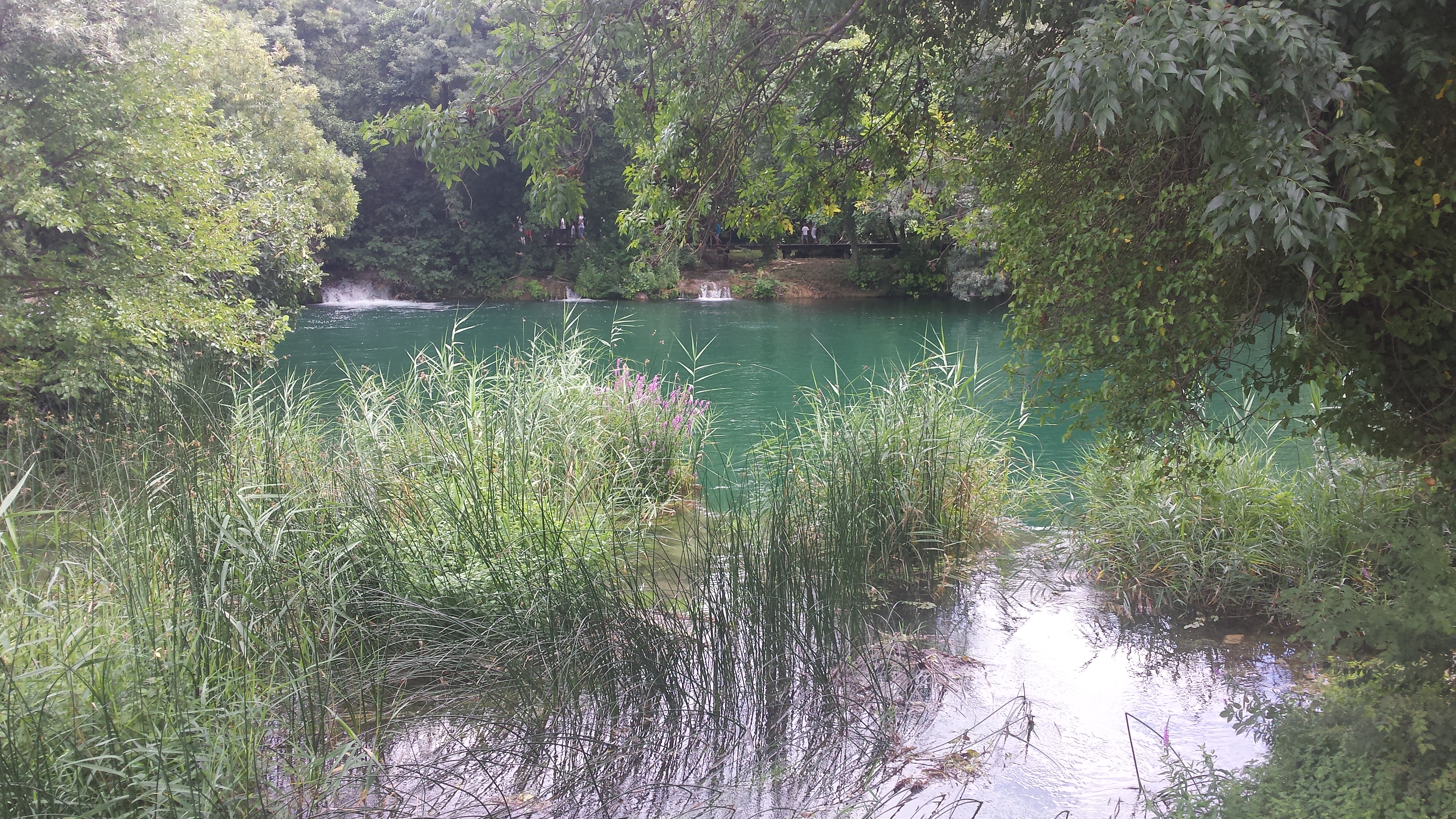 Die Insel Visovac mit dem Franziskanerkloster - Brištane | Secret World Trip Planner