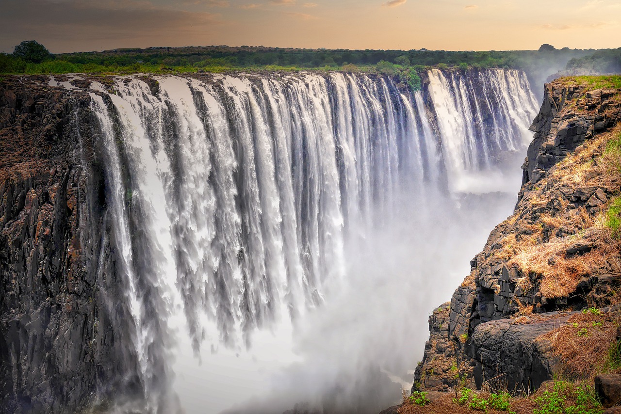 Victoriafallen vid Zambezifloden - Victoria Falls Viewing | Secret World Trip Planner