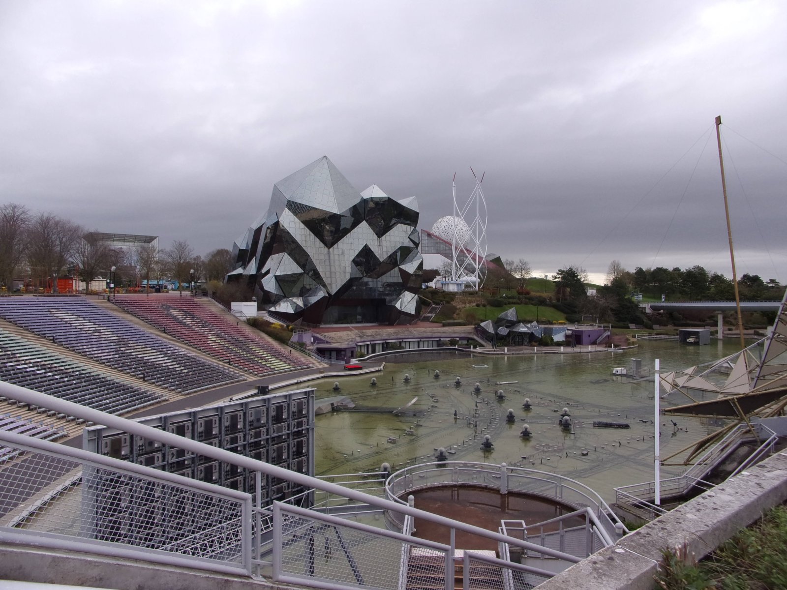 Futuroscope, or Parc du Futuroscope - Chasseneuil-du-Poitou | Secret World Trip Planner
