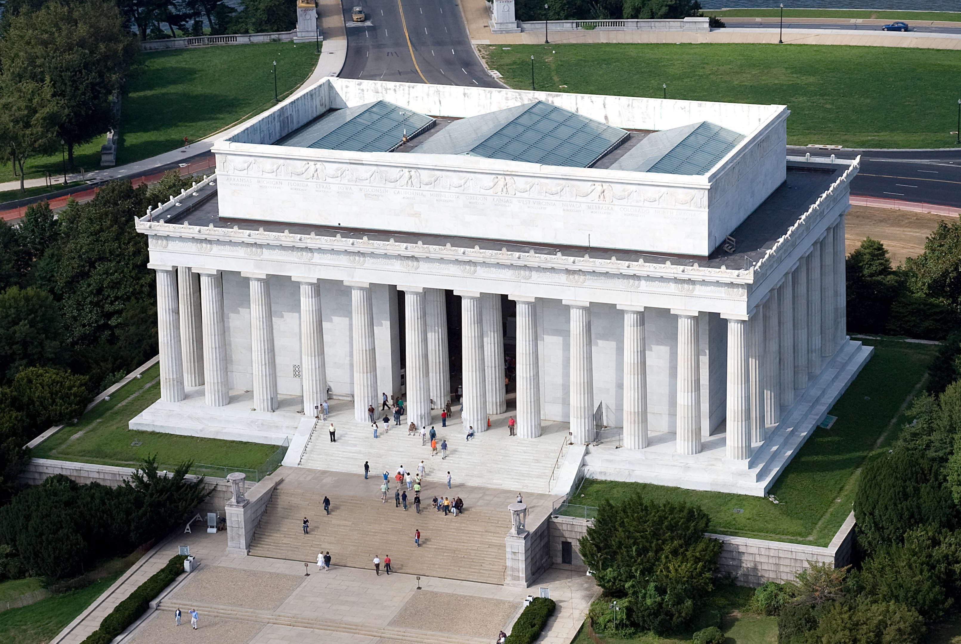 The Lincoln Memorial in Washington - Washington | Secret World Trip Planner