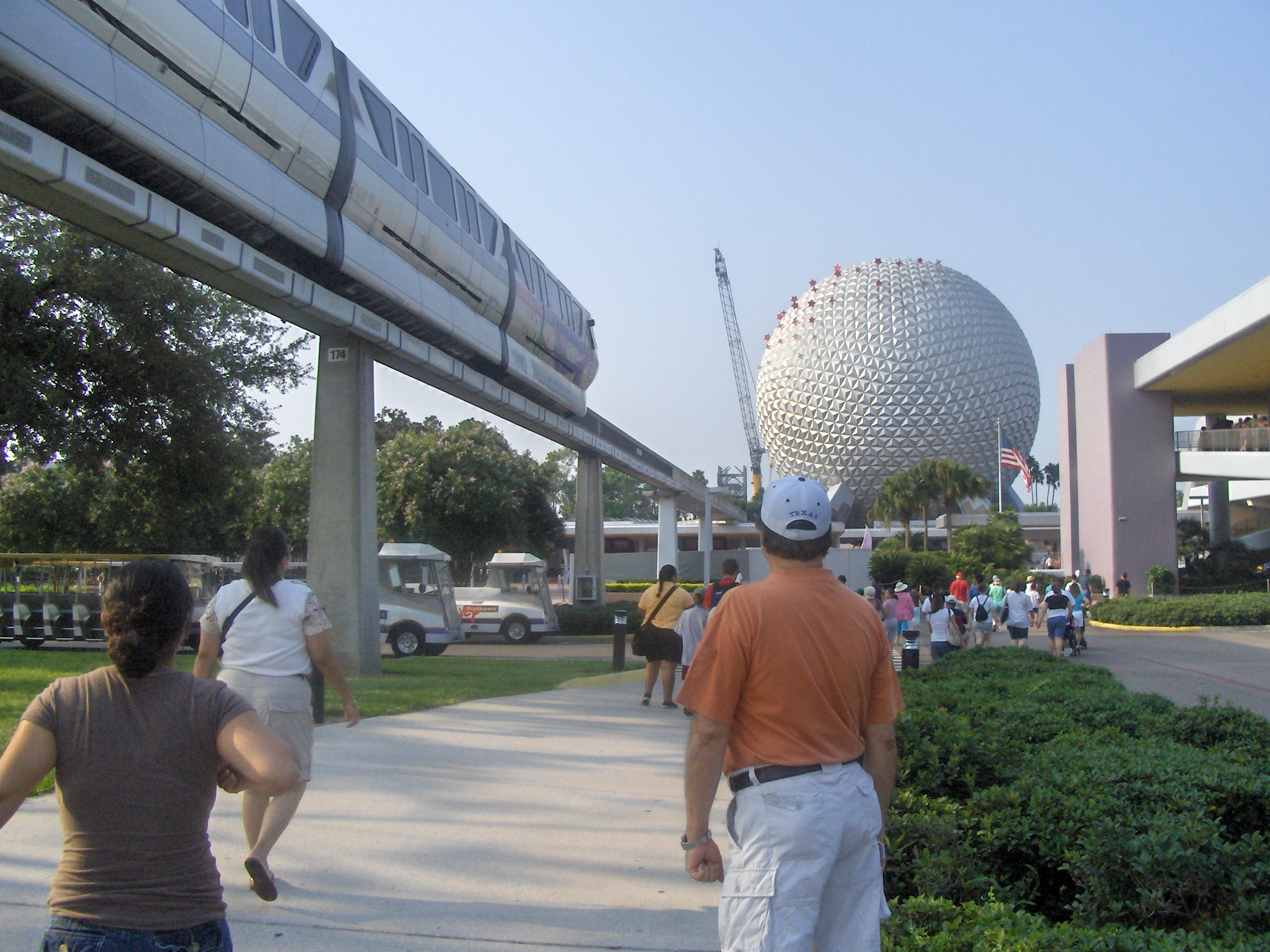 Epcot on teine Walt Disney Worldi ehitatud park - Orlando | Secret World Trip Planner