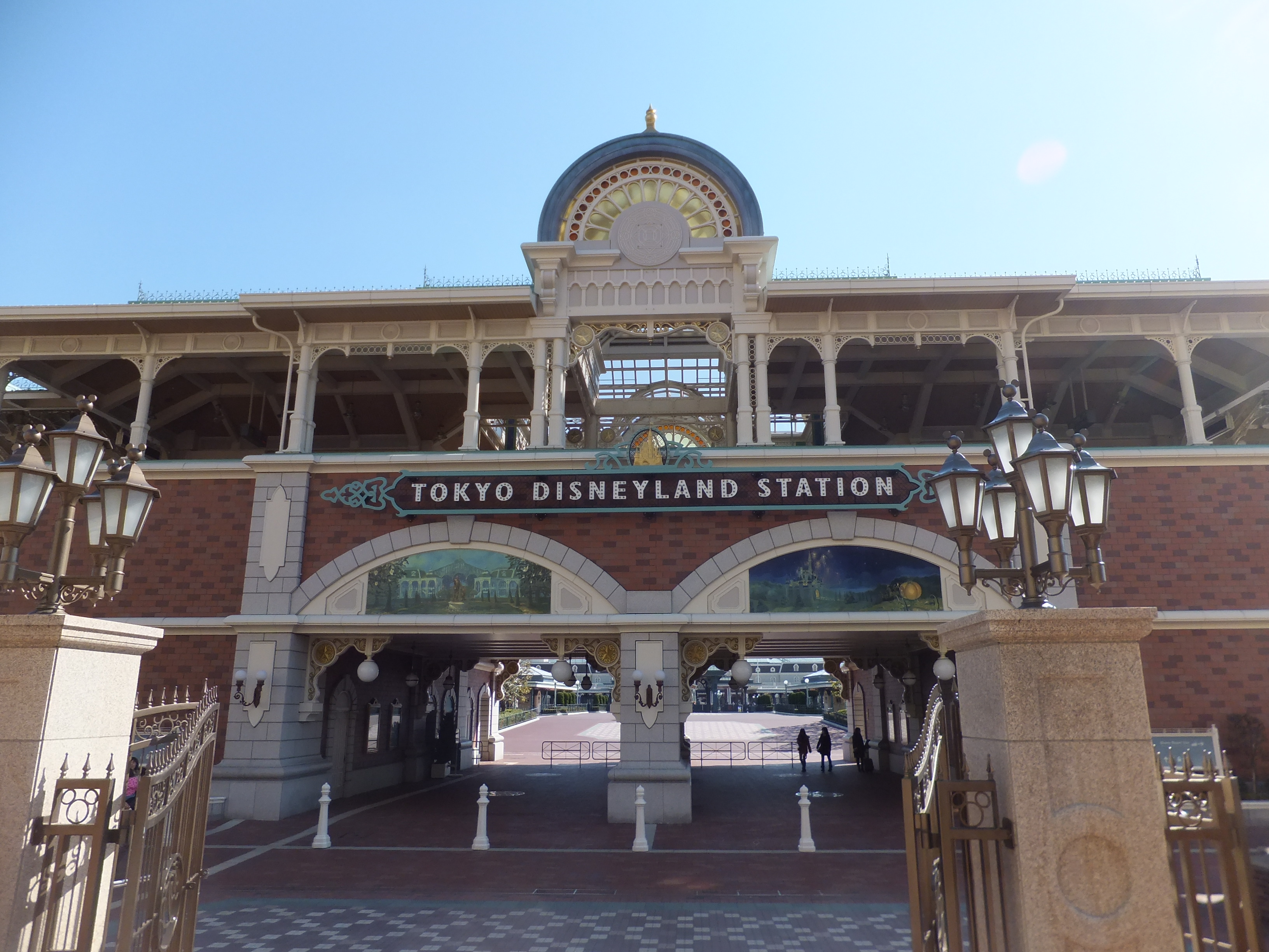 Tokijský Disneyland - Urayasu-shi | Secret World Trip Planner