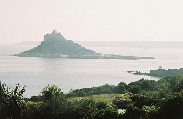 Švento Mykolo kalnas - Marazion | Secret World Trip Planner