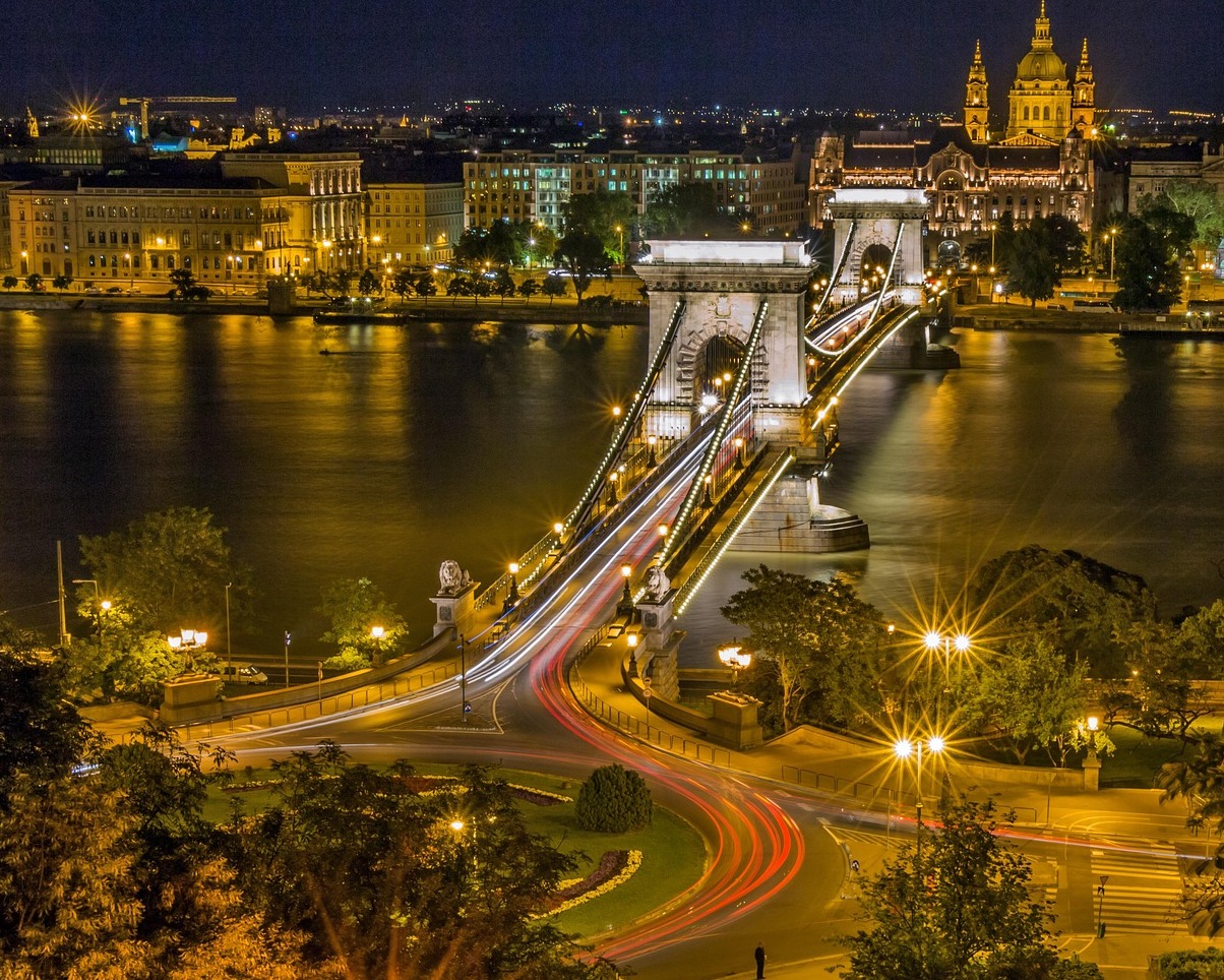 Řetězový most Szechenyi Budapest - Budapest | Secret World Trip Planner