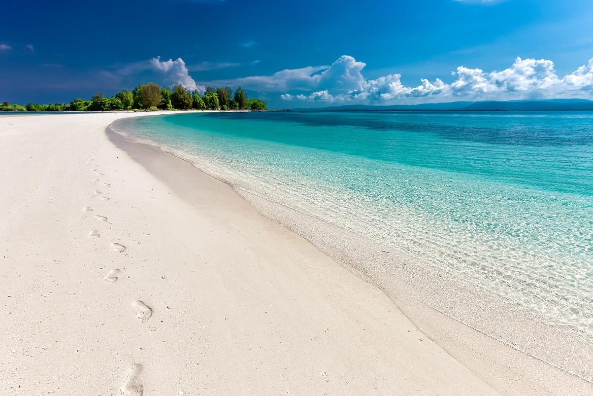 Plage de Temae - Moorea | Secret World Trip Planner