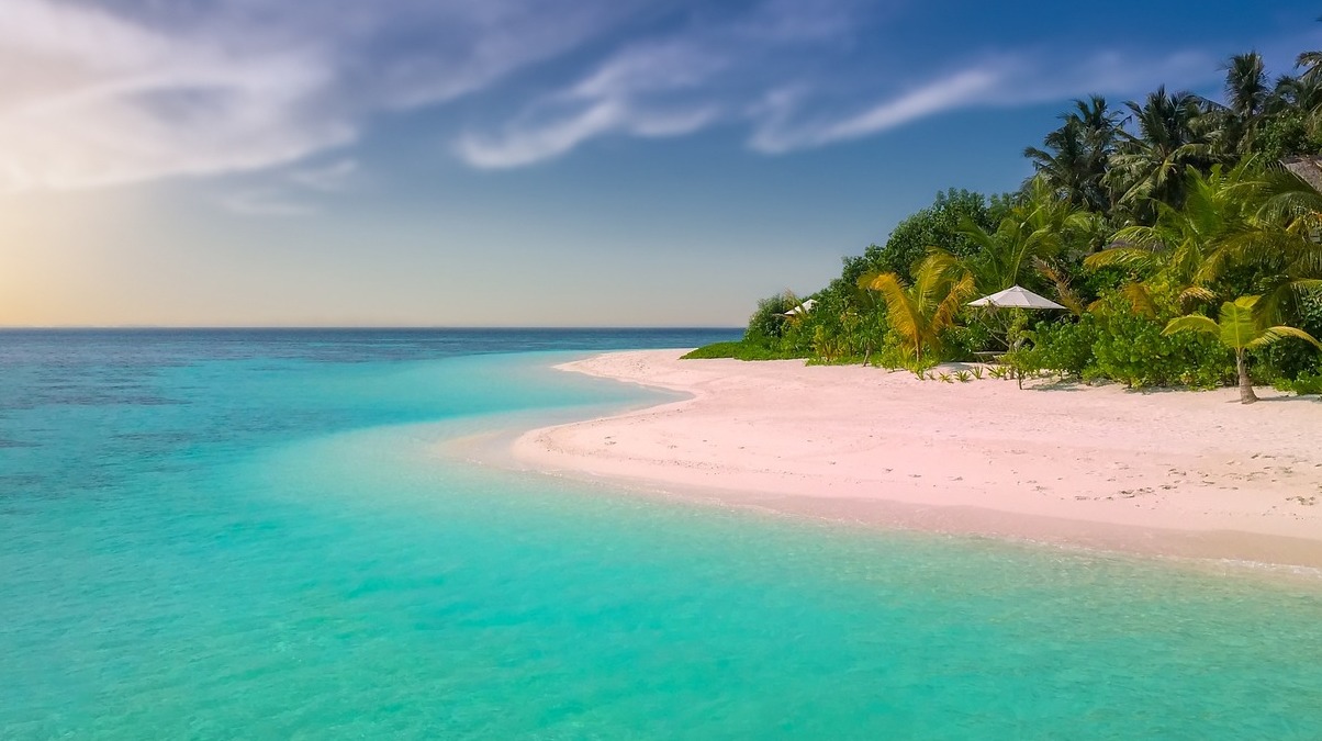 Honopu Beach also known as Cathedral Beach - Honopu Beach | Secret World Trip Planner