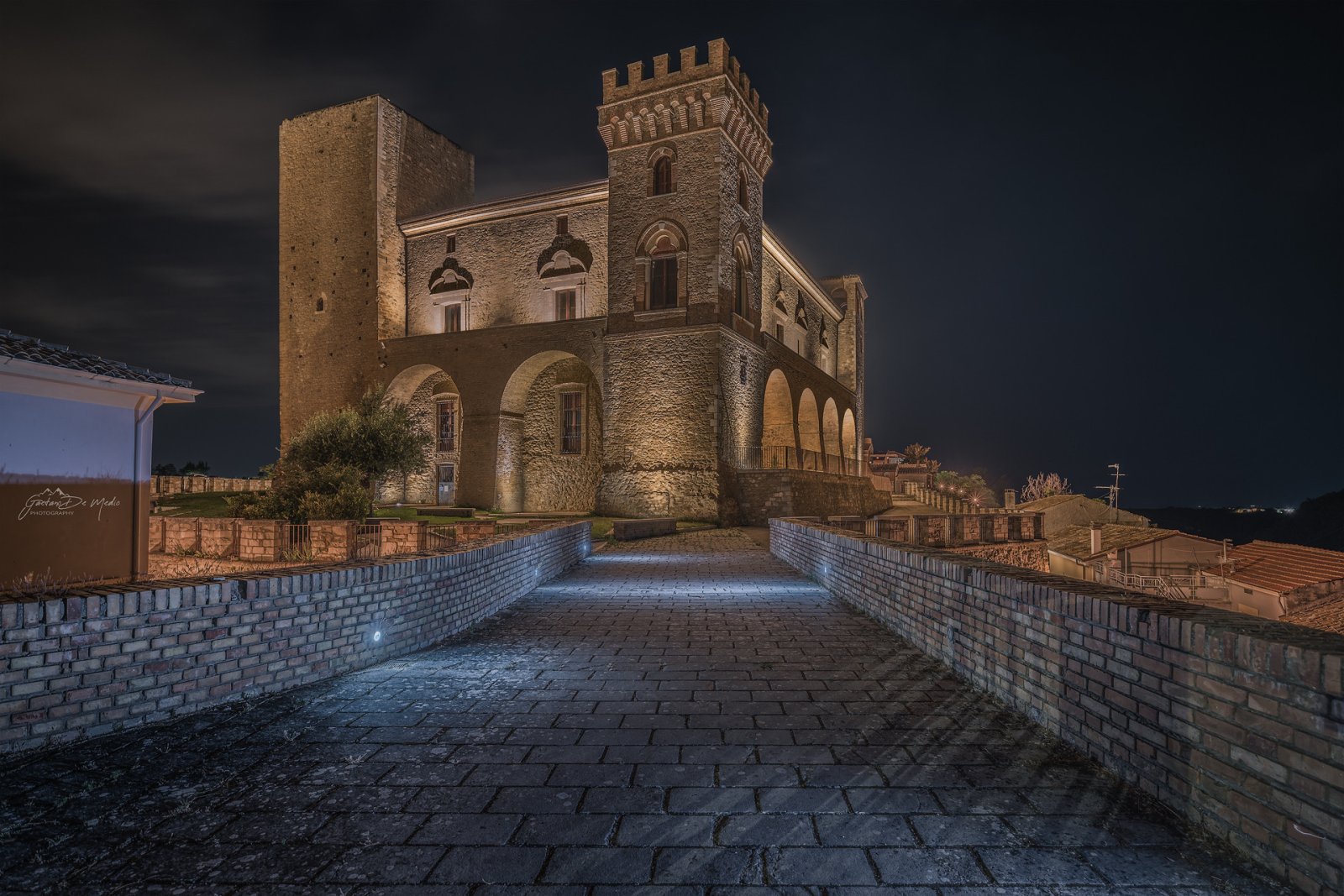 Херцогски замък Crecchio - Crecchio | Secret World Trip Planner