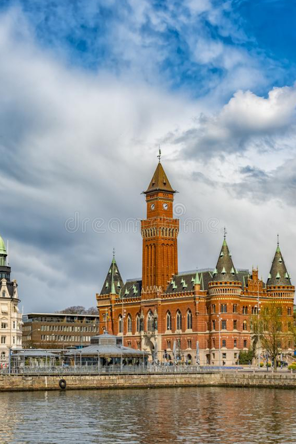 L'hôtel de ville (Stadshuset) à Helsingborg - Helsingborg | Secret World Trip Planner