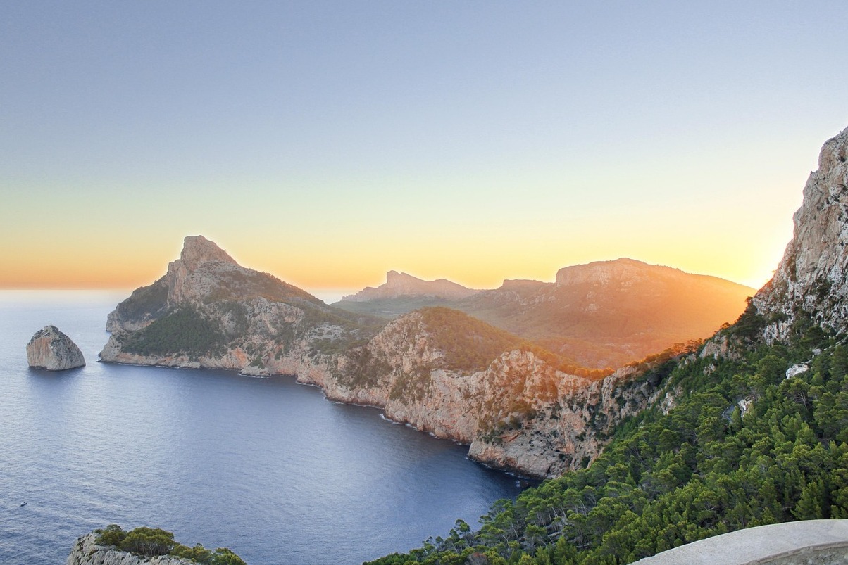 福门托尔角是一个迷人的海角 - 07460 | Secret World Trip Planner