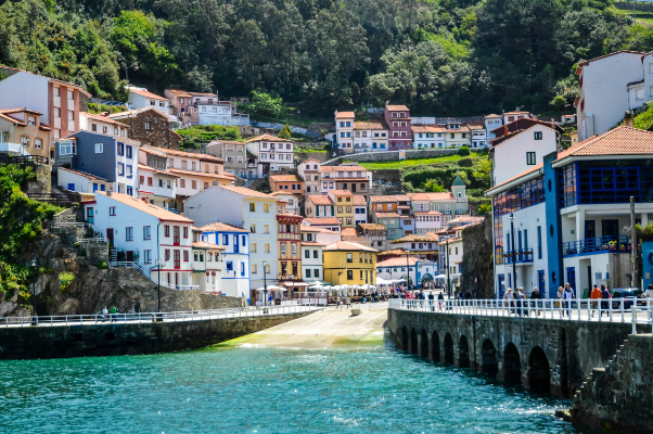 Кудилеро - красиво село в Астурия, Испания - Cudillero | Secret World Trip Planner