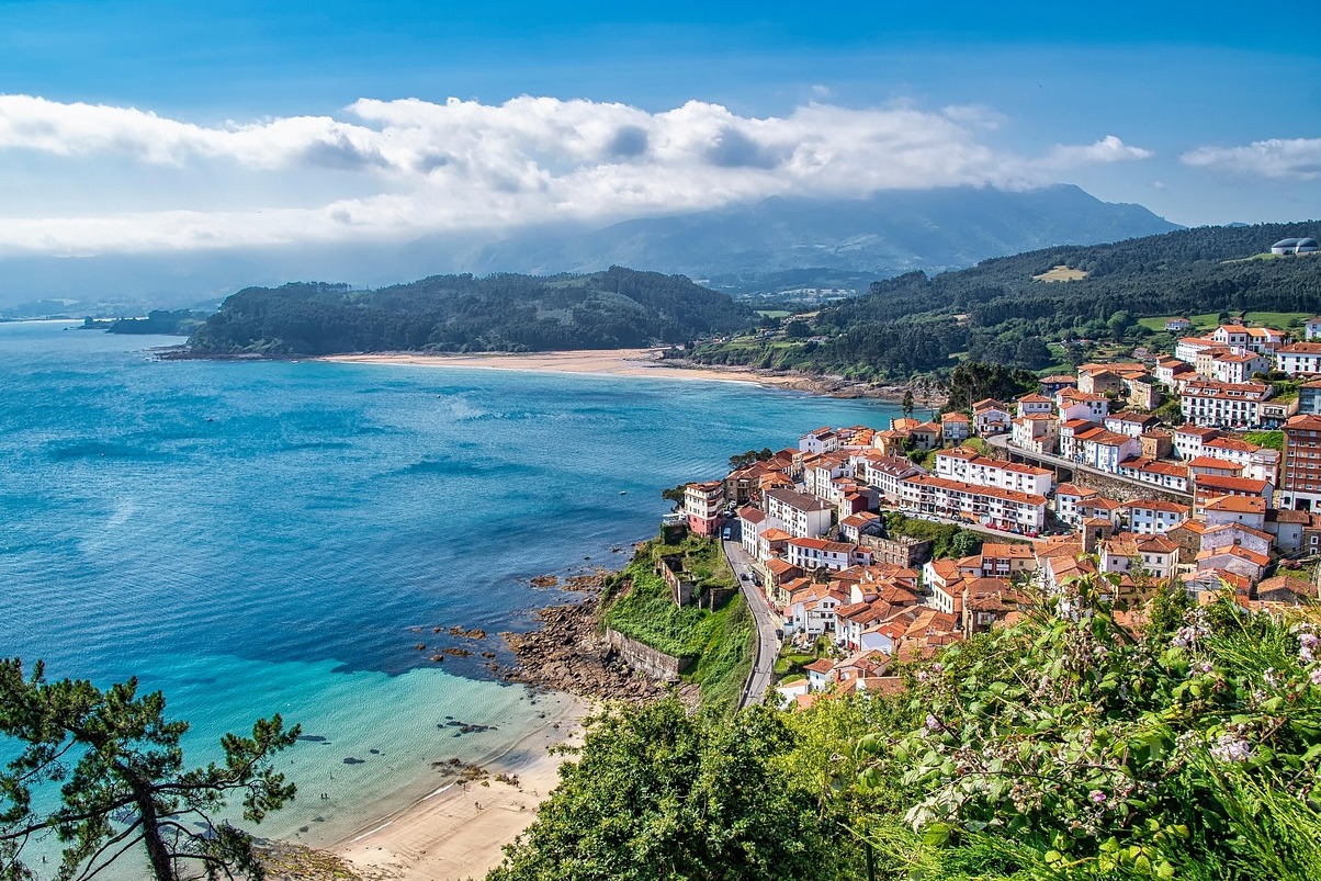 Кудилеро - красиво село в Астурия, Испания - Cudillero | Secret World Trip Planner