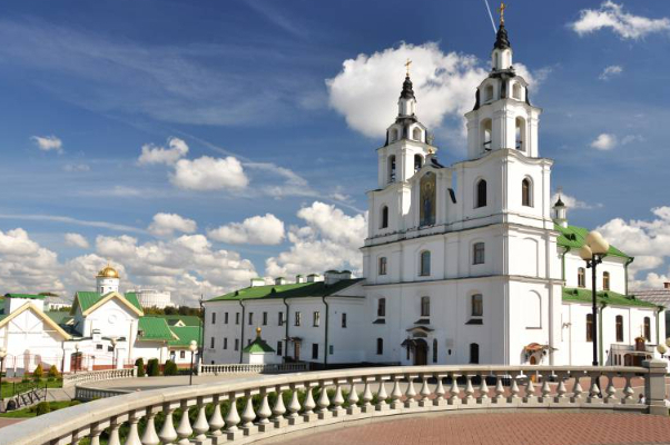 Mińsk: Katedra Ducha Świętego - Minsk | Secret World Trip Planner