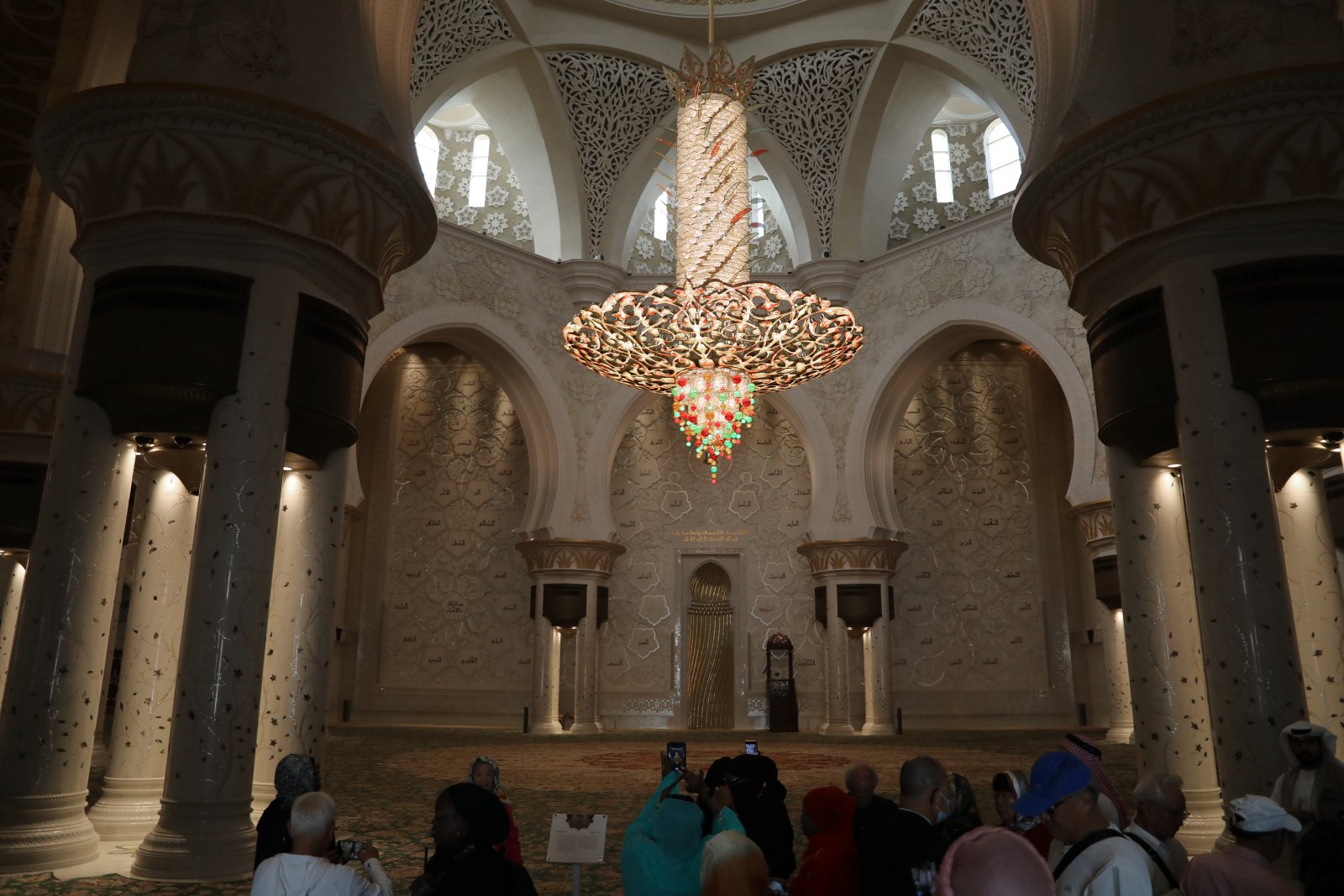 大摩西 - Abu Dhabi | Secret World Trip Planner