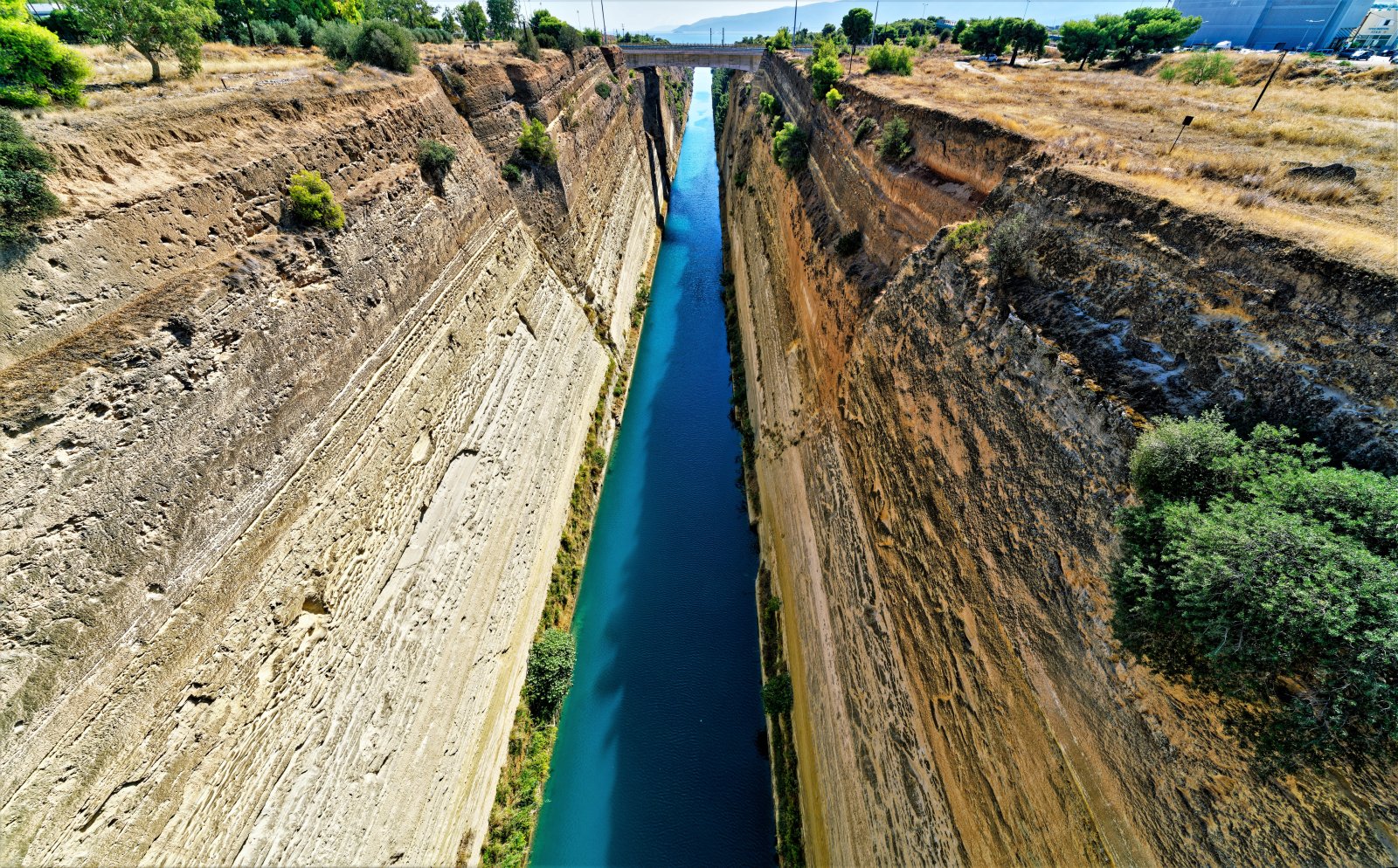Korintský průplav - Canale di Corinto | Secret World Trip Planner