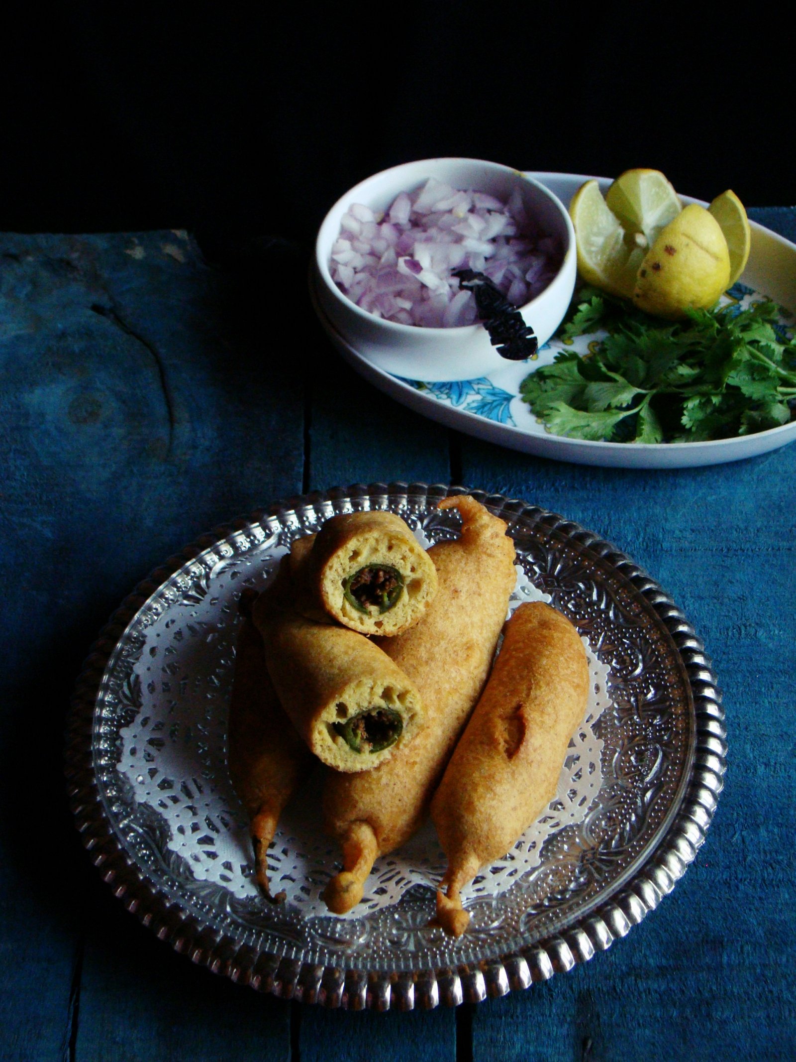 Mirchi Bajji: Den berømte Mirchi Bajjis i Hyderabadi-stil - Hyderabad | Secret World Trip Planner