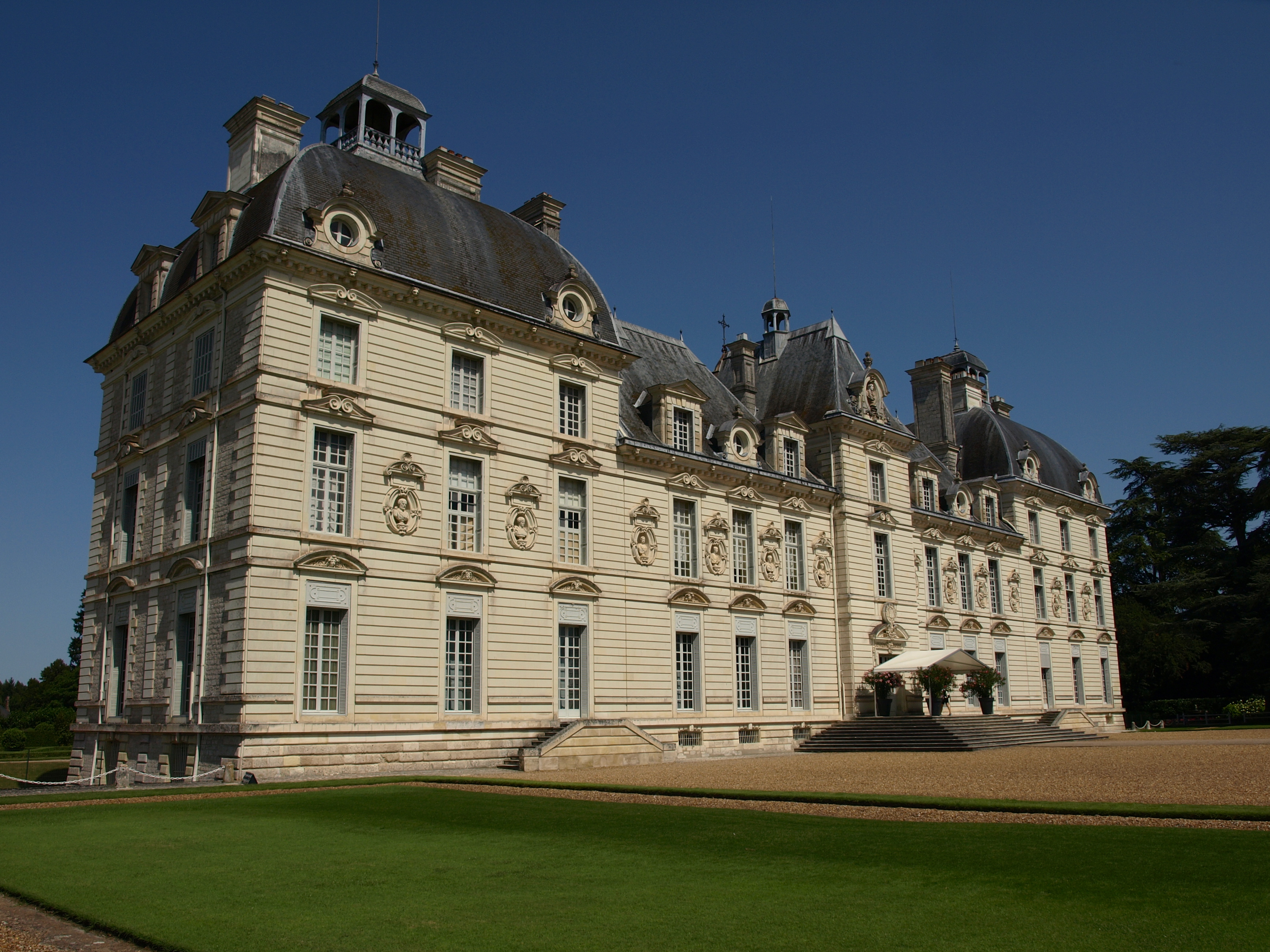 Zámek Cheverny - Údolí Loiry - Castello di Cheverny | Secret World Trip Planner