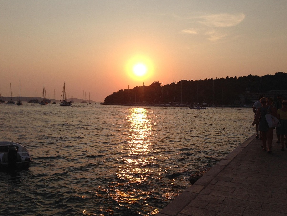 Hvar, la isla croata más larga y soleada - Lesina | Secret World Trip Planner