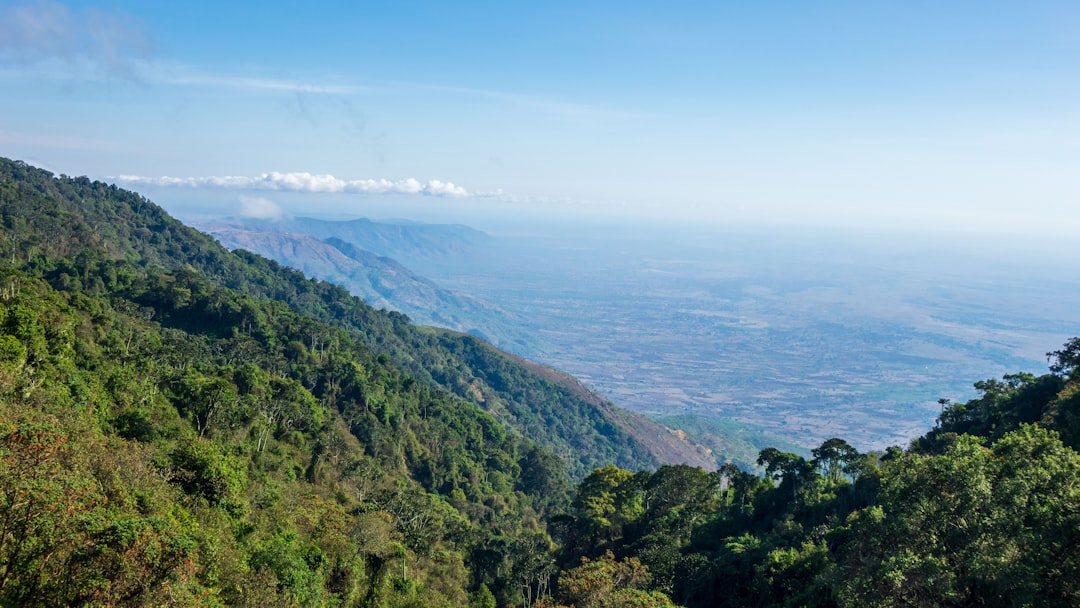 大裂谷-美丽的湖泊，温泉和各种各样的野生动物 - Great Rift Valley | Secret World Trip Planner