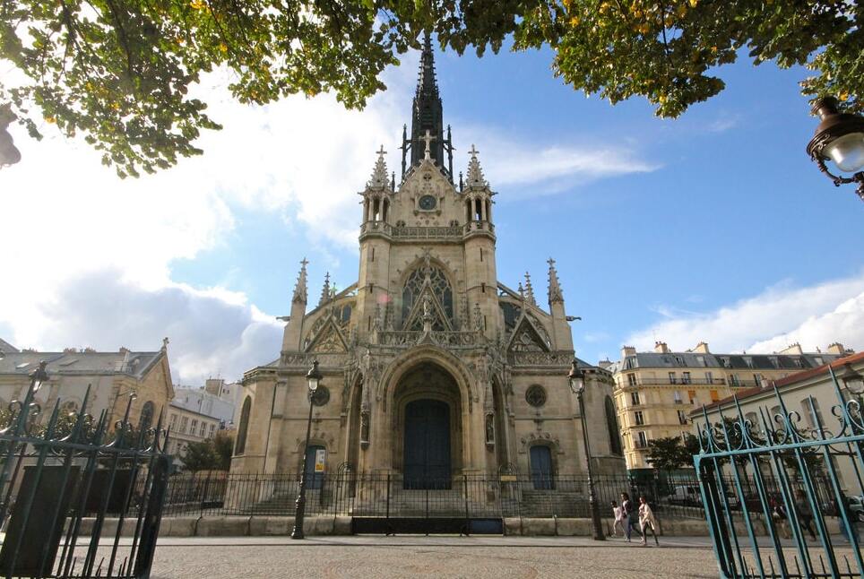 サン・ベルナール・ド・ラ・シャペル - Paris | Secret World Trip Planner