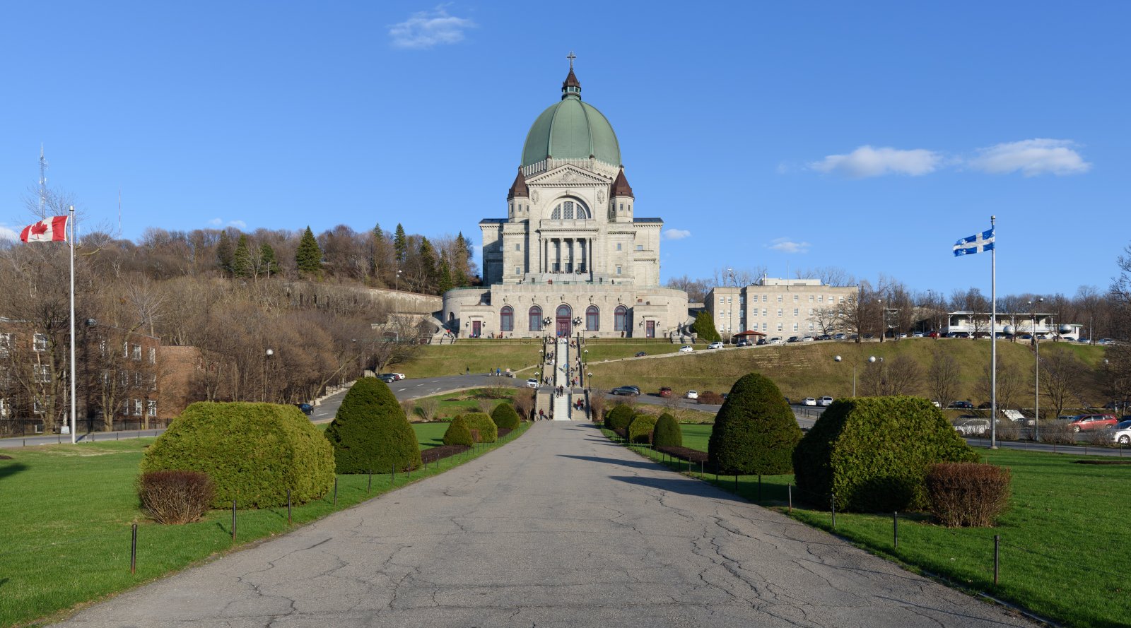 Szent József Oratórium - Montréal | Secret World Trip Planner