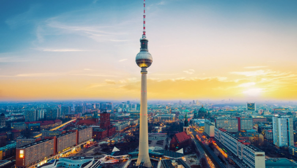 Fersehtum je berlínská televizní věž - Berlin | Secret World Trip Planner