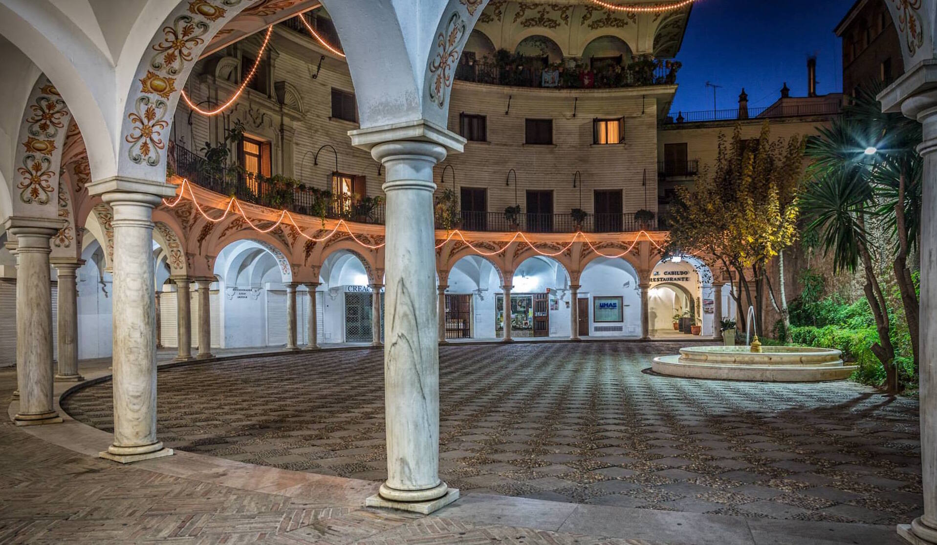 Plaza del Cabildo - Top place in Sevilla - Sevilla | Secret World Trip Planner