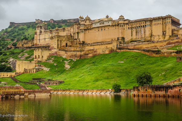 Amer Fort Jaipuris - Jaipur | Secret World Trip Planner
