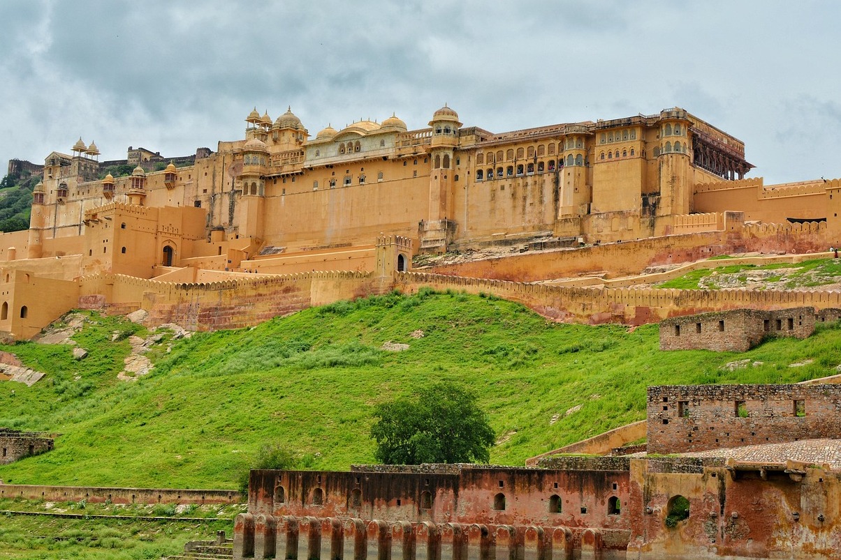 Amer Fort Jaipuris - Jaipur | Secret World Trip Planner