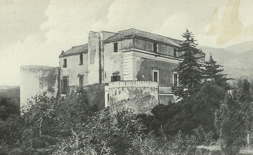 Castello d'Alagno t.c.p. Totò - Somma Vesuviana | Secret World Trip Planner