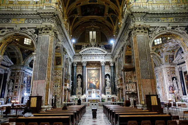 كنيسة يسوع. - Chiesa dei Santi Ambrogio e Andrea | Secret World Trip Planner