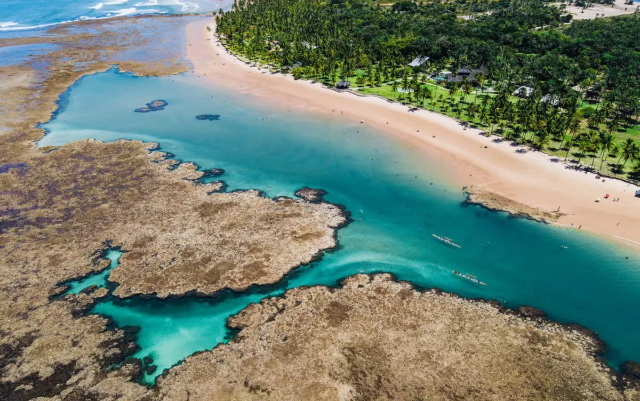 Taipu de Fora Beach - Taipús de fora | Secret World Trip Planner