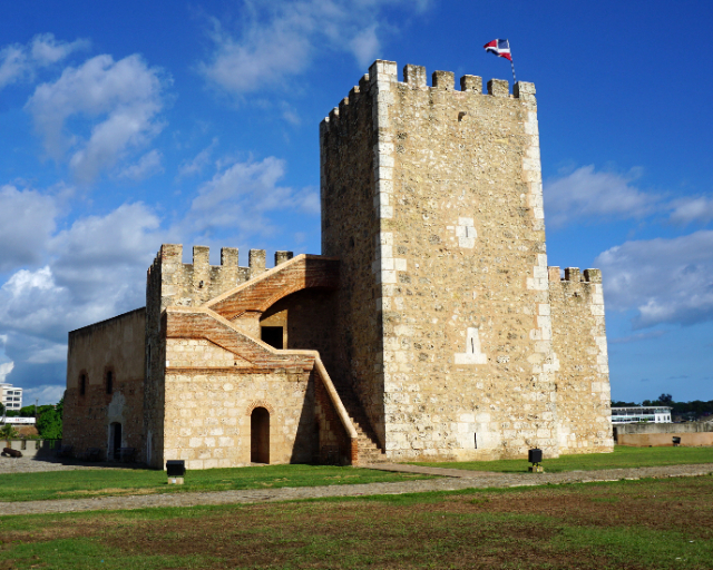 오자마 요새 - Santo Domingo | Secret World Trip Planner