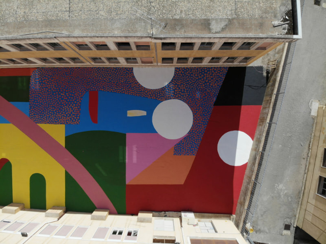 Ragusa Sun: la street art “segreta” nel cortile della scuola - Ragusa | Secret World Trip Planner