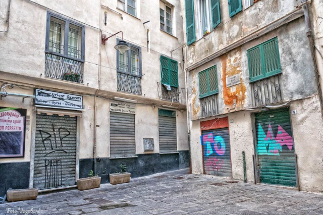 La storia di Piazza dell’Amor Perfetto - Genova | Secret World Trip Planner