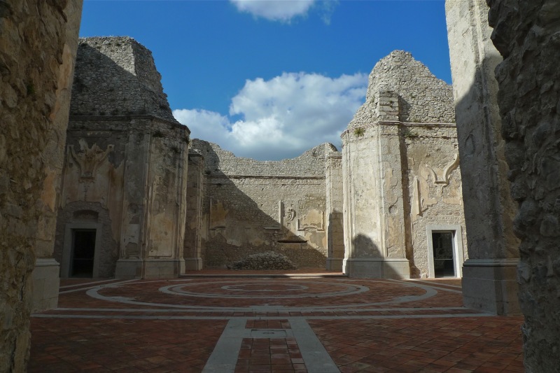 Goleto Abbey ва эзотерикии сафед - Goleto | Secret World Trip Planner