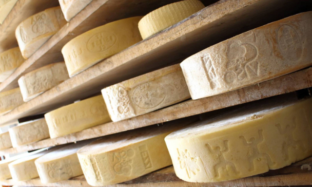 Silter, formaggio DOP - Ponte di Legno | Secret World Trip Planner