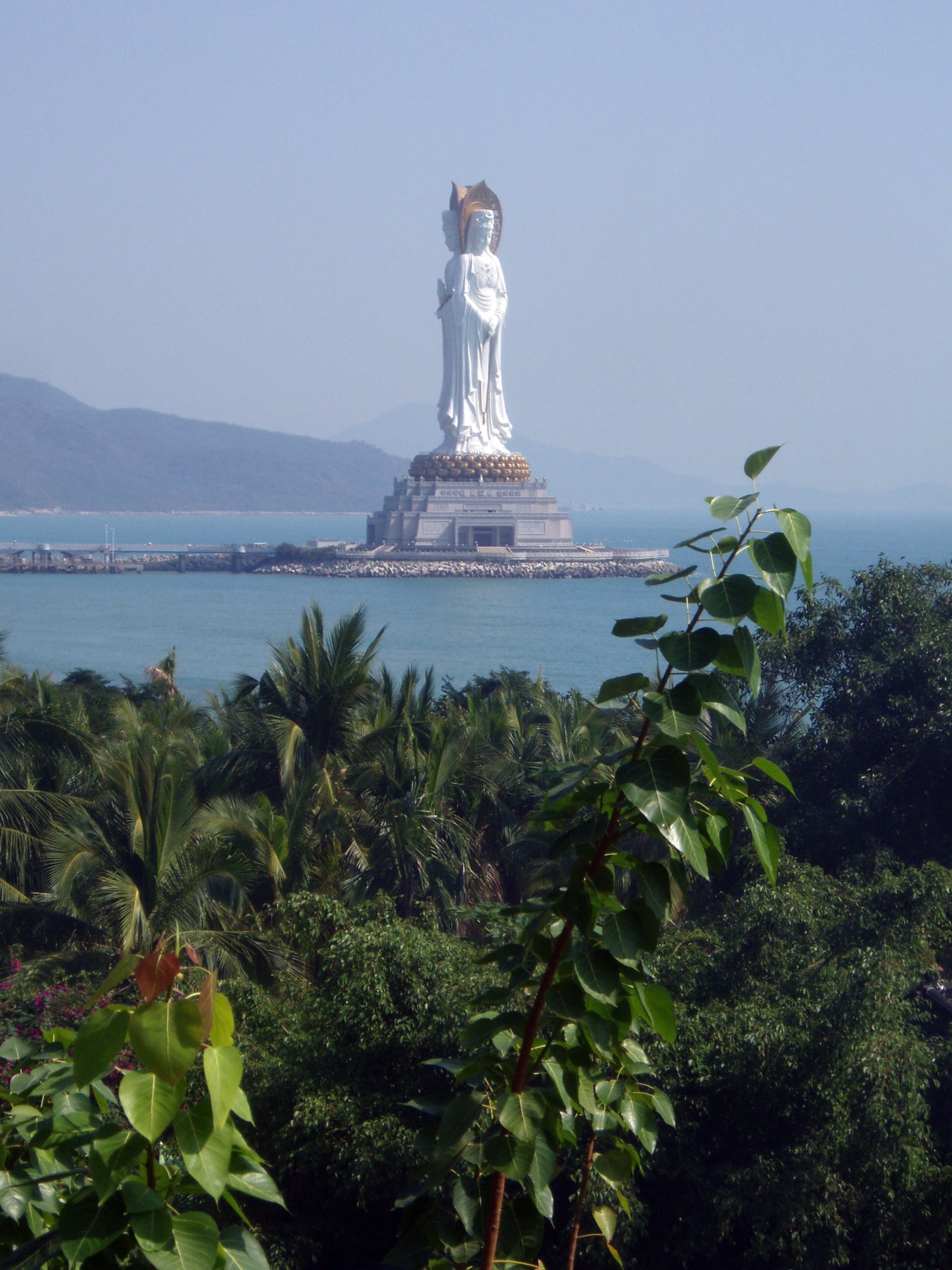Guan yin statuja - Sanya | Secret World Trip Planner