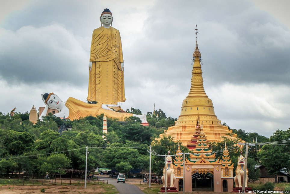 Laykyun Setkyar | La troisième plus grande statue du monde - Monywa | Secret World Trip Planner
