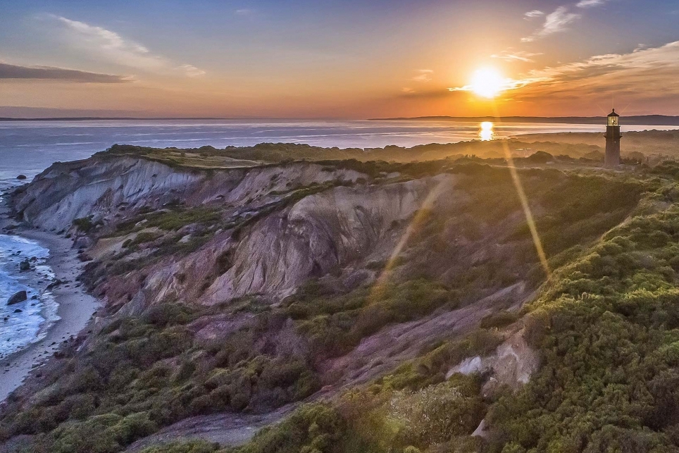USA | Aquinnah Cliffs ( Gay Head Cliffs ): le scogliere di Martha's Vineyard