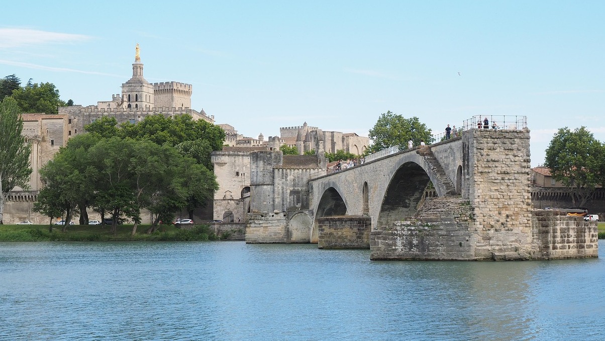 Rocher des ఎదురుగా, సైట్ యొక్క ఆవినాన్ యొక్క ప్రారంభ సెటిల్మెంట్ - Avignon | Secret World Trip Planner