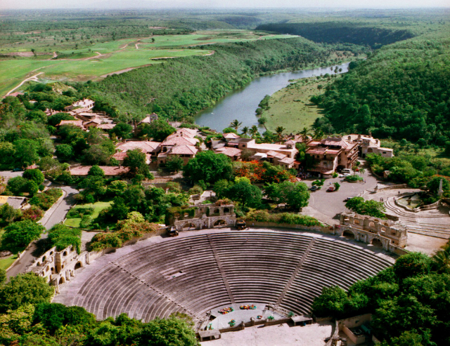 sráidbhaile Altos de Chavon - La Romana | Secret World Trip Planner