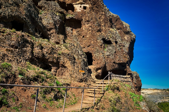 Le grotte di Jonas, - Saint-Pierre-Colamine | Secret World Trip Planner