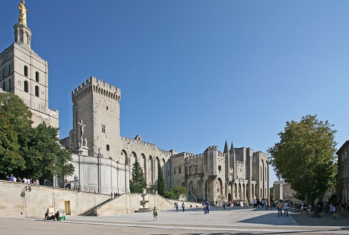 Istana Paus di Avignon - Avignon | Secret World Trip Planner
