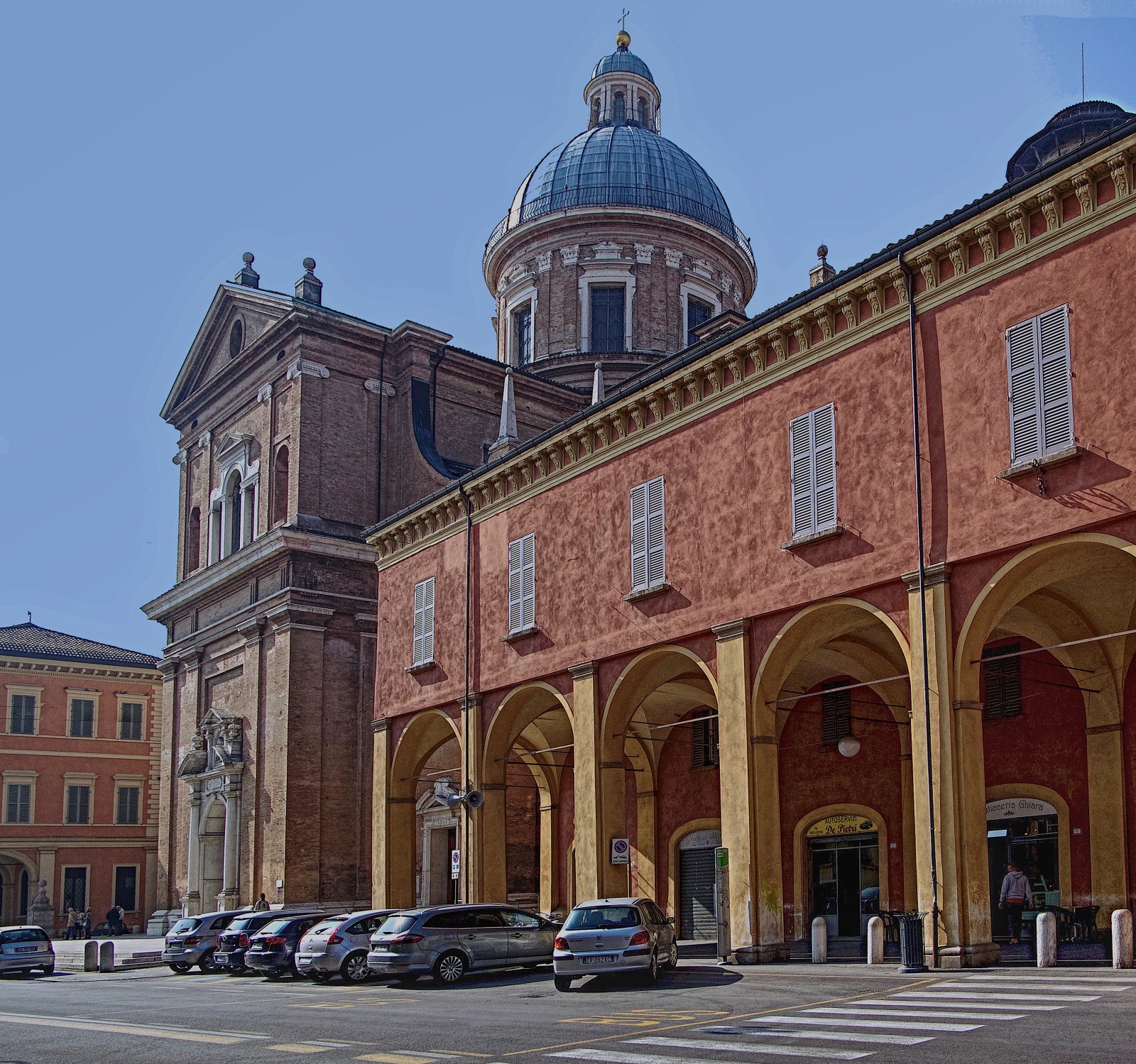Reggio Emilia / Beata Vergine della Ghiara - Reggio Emilia | Secret World Trip Planner