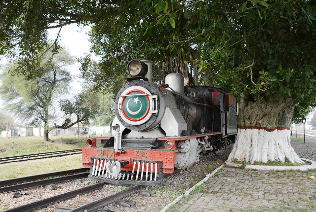 Stazione ferroviaria e museo di Golra - Islamabad | Secret World Trip Planner