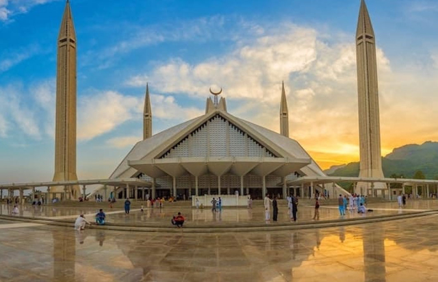 Mosquée de Fayçal - Islamabad | Secret World Trip Planner