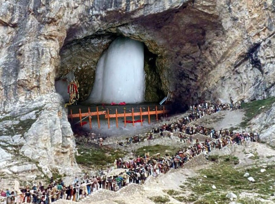 The Amarnath caves in Kashmir - Pahalgam | Secret World Trip Planner